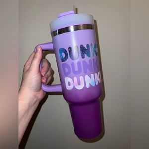 Dunk-in inspo handle tumbler